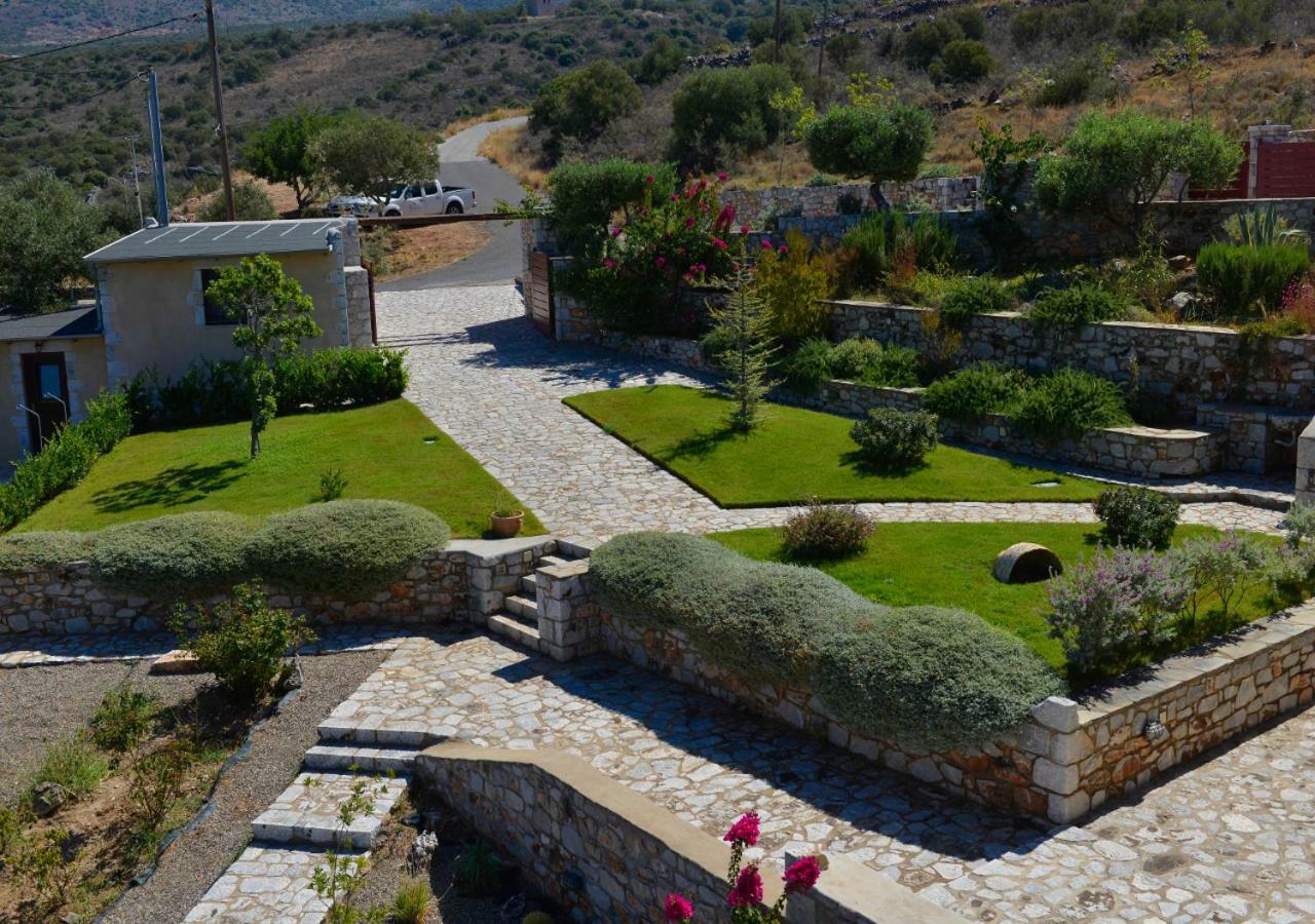Focalion Castle Luxury Suites Pírgos Dhiroú Bagian luar foto